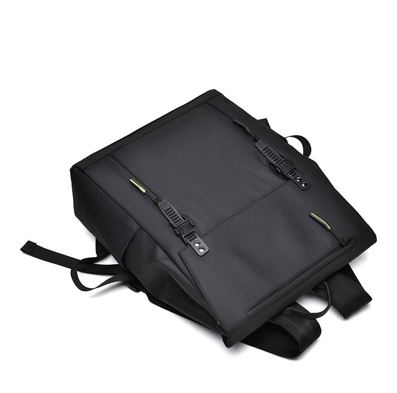 MOCHILA IMPERMEABLE MULTIFUNCIONAL URBANA